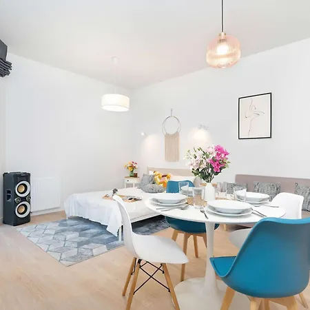 アパート Stylish Near The Old Market Square, Pet Friendly By Renters ポズナン