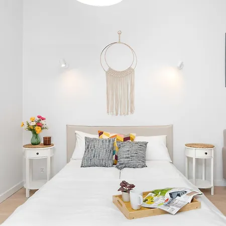 Stylish Near The Old Market Square, Pet Friendly By Renters アパート *