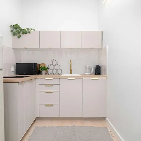 Stylish Near The Old Market Square, Pet Friendly By Renters アパート *