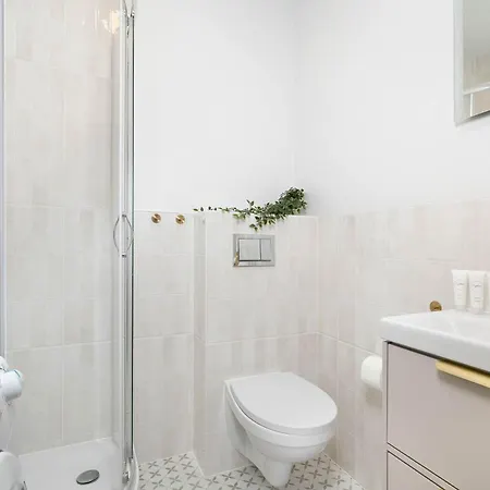 Stylish Near The Old Market Square, Pet Friendly By Renters アパート *